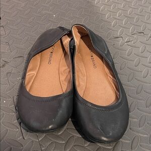 Lucky Brand Women's Classic Black Flats